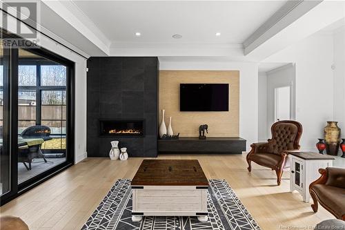 178 Bouchard, Dieppe, NB - Indoor Photo Showing Living Room With Fireplace