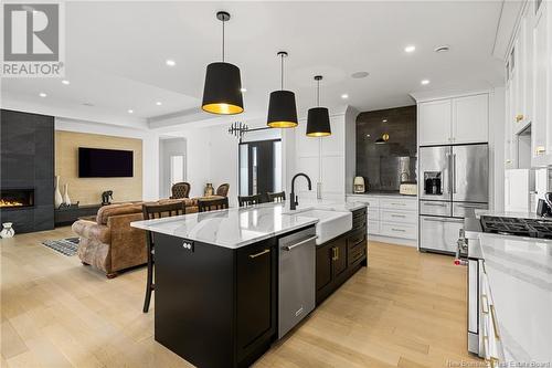 178 Bouchard, Dieppe, NB - Indoor Photo Showing Kitchen With Upgraded Kitchen