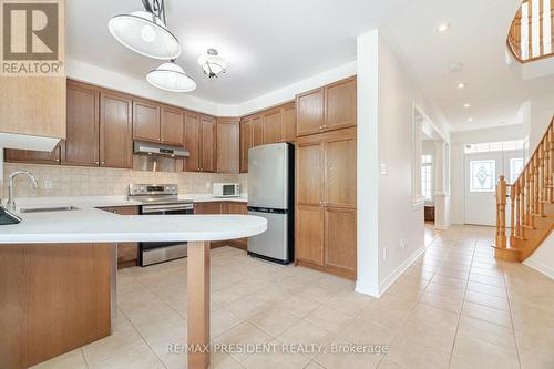 46 Maverick Crescent, Brampton, ON - Indoor Photo Showing Kitchen