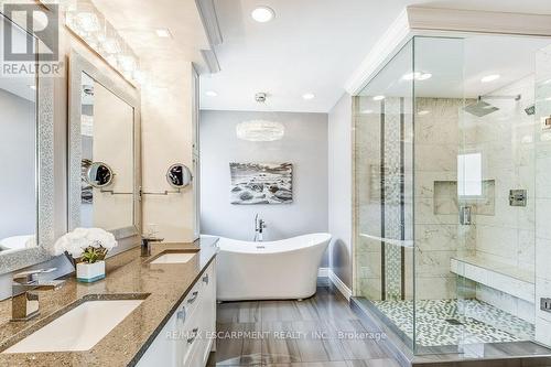 322 Leacock Avenue, Oakville (River Oaks), ON - Indoor Photo Showing Bathroom