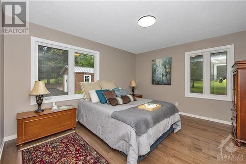 3rd bedroom with built in closet and shelves. Steps away from the main bath. - 105 Locharron Crescent, Ottawa, ON - Indoor Photo Showing Bedroom