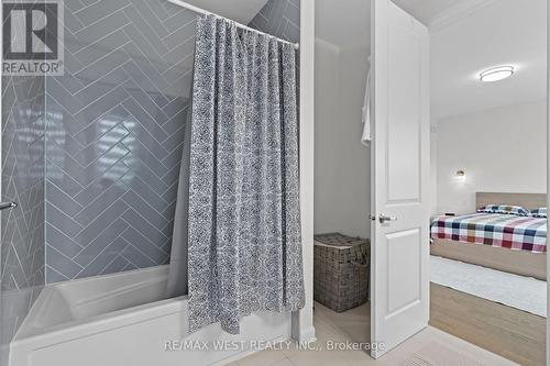 129 Shallow Pond Place, Ottawa (Cumberland), ON - Indoor Photo Showing Bathroom