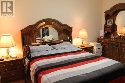 42 Mitchellview Road, Kawartha Lakes (Kirkfield), ON - Indoor Photo Showing Bedroom