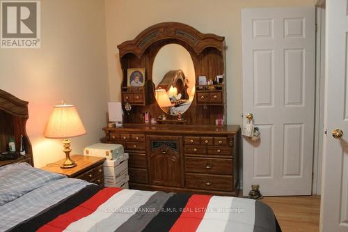 42 Mitchellview Road, Kawartha Lakes (Kirkfield), ON - Indoor Photo Showing Bedroom