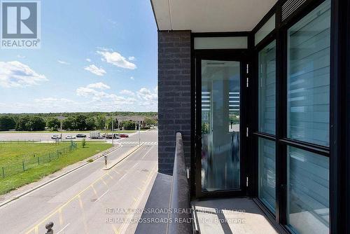 216 - 3005 Pine Glen Road, Oakville (Palermo West), ON - Outdoor