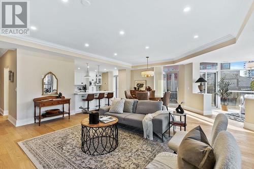 301 - 1477 Lakeshore Road, Burlington (Brant), ON - Indoor Photo Showing Living Room