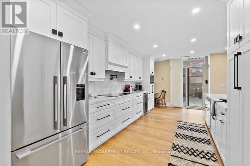 301 - 1477 Lakeshore Road, Burlington (Brant), ON - Indoor Photo Showing Kitchen With Upgraded Kitchen