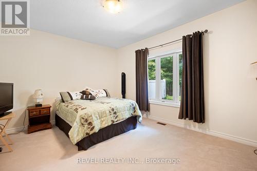 4 - 6753 O'Neil Street, Niagara Falls, ON - Indoor Photo Showing Bedroom