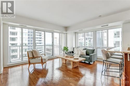 1801 - 200 Rideau Street, Ottawa, ON - Indoor Photo Showing Living Room