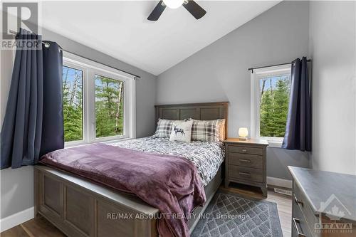 4634 Matawatchan Road, Greater Madawaska, ON - Indoor Photo Showing Bedroom