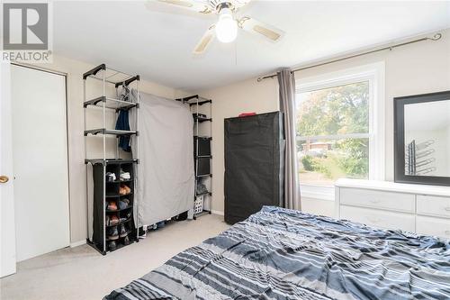 1060 Camelot Crescent, Sarnia, ON - Indoor Photo Showing Bedroom