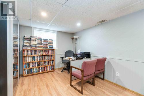 1060 Camelot Crescent, Sarnia, ON - Indoor