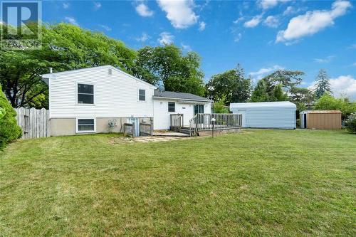 1060 Camelot Crescent, Sarnia, ON - Outdoor