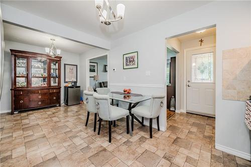 75 Anna Capri Drive, Hamilton, ON - Indoor Photo Showing Dining Room