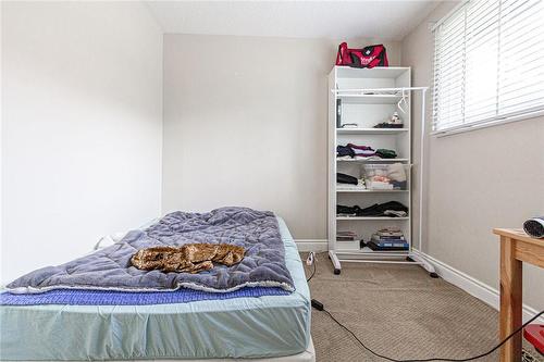 1340 Bunnell Drive, Burlington, ON - Indoor Photo Showing Bedroom