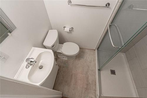 1340 Bunnell Drive, Burlington, ON - Indoor Photo Showing Bathroom