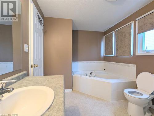 324 Mountain Laurel Crescent Unit# Upper, Kitchener, ON - Indoor Photo Showing Bathroom