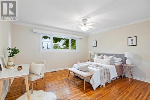 916 Laporte Avenue, Windsor, ON - Indoor Photo Showing Bedroom