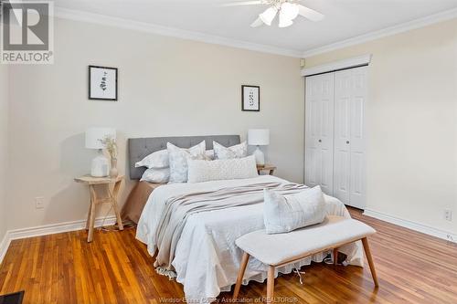 916 Laporte Avenue, Windsor, ON - Indoor Photo Showing Bedroom