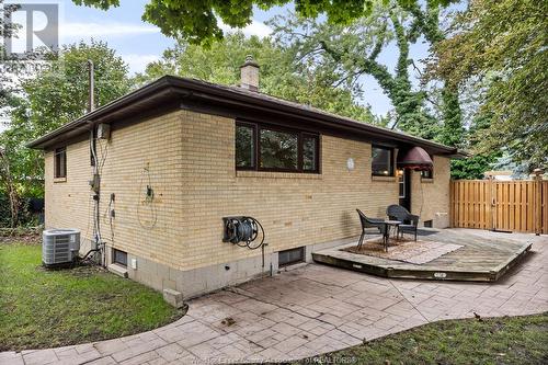 916 Laporte Avenue, Windsor, ON - Outdoor With Exterior