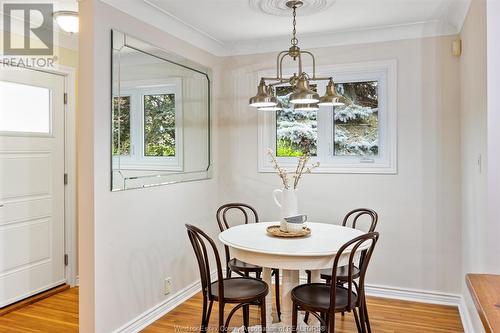 916 Laporte Avenue, Windsor, ON - Indoor Photo Showing Dining Room