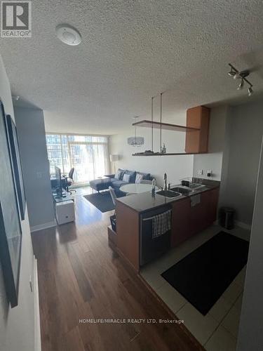 2601 - 35 Mariner Terrace, Toronto, ON - Indoor Photo Showing Kitchen