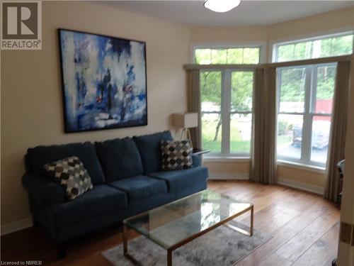 3477 Trout Lake Road Unit# 6, North Bay, ON - Indoor Photo Showing Living Room