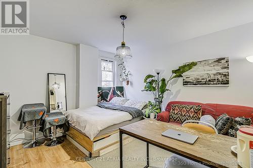 30 Lansdowne Avenue, Toronto (Roncesvalles), ON - Indoor Photo Showing Bedroom