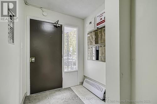 30 Lansdowne Avenue, Toronto (Roncesvalles), ON - Indoor Photo Showing Other Room