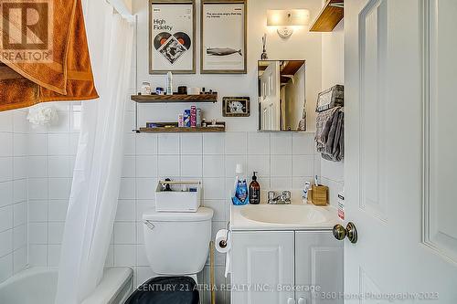 30 Lansdowne Avenue, Toronto (Roncesvalles), ON - Indoor Photo Showing Bathroom