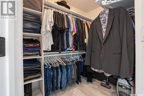 203 Adaskin Cove, Saskatoon, SK - Indoor With Storage