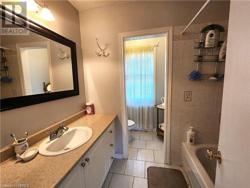 145 Mccarthy Street, Trout Creek, ON - Indoor Photo Showing Bathroom