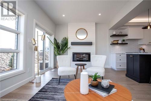 45 - 2700 Buroak Drive, London, ON - Indoor Photo Showing Living Room With Fireplace