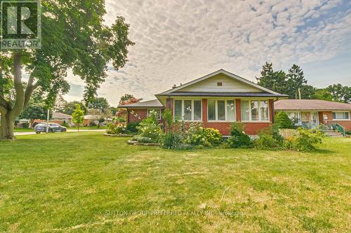 81 Strathcona Drive, London, ON - Outdoor With Facade