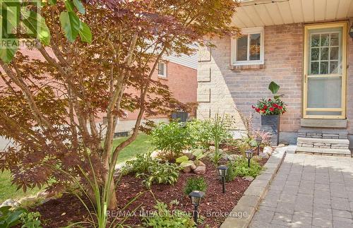 8 Noble Drive, Ajax (Central East), ON - Outdoor