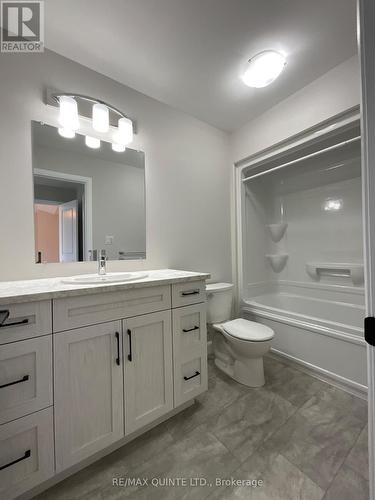 119 Aldersgate Drive, Belleville, ON - Indoor Photo Showing Bathroom