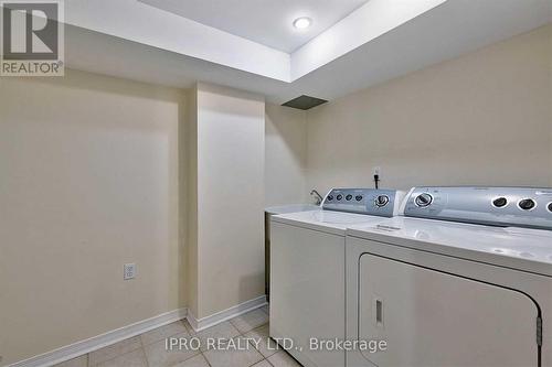 3496 Covent Crescent, Mississauga (Churchill Meadows), ON - Indoor Photo Showing Laundry Room