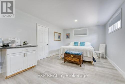 833 Talbot Road E, Leamington, ON - Indoor Photo Showing Bedroom