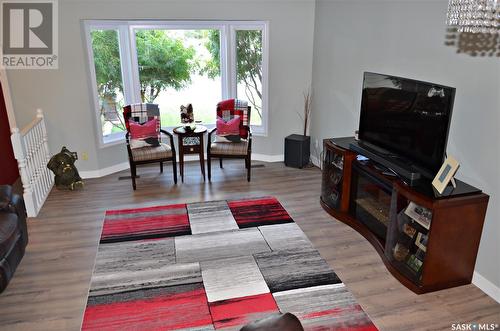 103 Bentham Crescent, Saskatoon, SK - Indoor Photo Showing Living Room