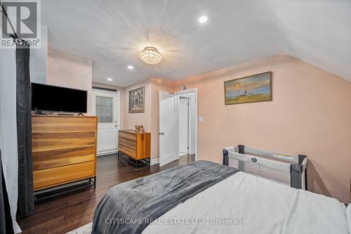 239 Burnhamthorpe Road, Toronto (Islington-City Centre West), ON - Indoor Photo Showing Bedroom