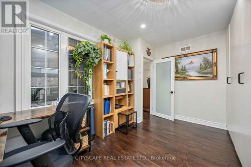 239 Burnhamthorpe Road, Toronto (Islington-City Centre West), ON - Indoor Photo Showing Other Room