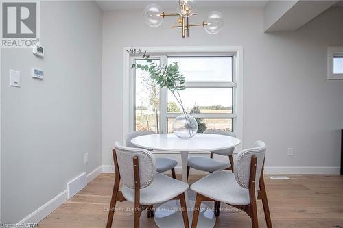 43 - 2700 Buroak Drive, London, ON - Indoor Photo Showing Dining Room