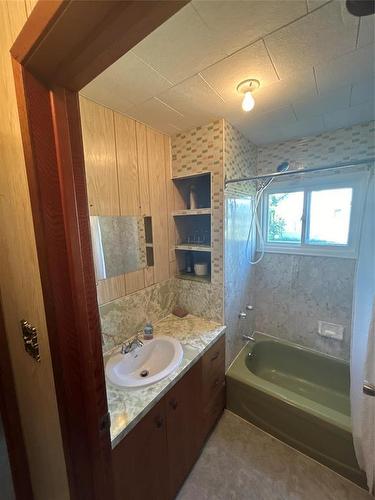 208 First Street E, Sandy Lake, MB - Indoor Photo Showing Bathroom