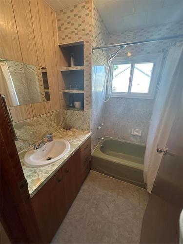 208 First Street E, Sandy Lake, MB - Indoor Photo Showing Bathroom