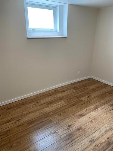 1739 Lorne Avenue, Brandon, MB - Indoor Photo Showing Other Room