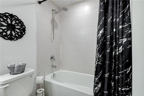 8 Culinary Lane|Unit #201, Barrie, ON - Indoor Photo Showing Bathroom