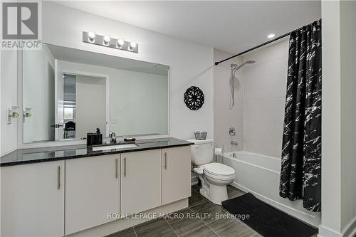 201 - 8 Culinary Lane, Barrie, ON - Indoor Photo Showing Bathroom