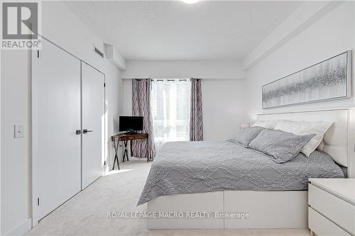 201 - 8 Culinary Lane, Barrie, ON - Indoor Photo Showing Bedroom