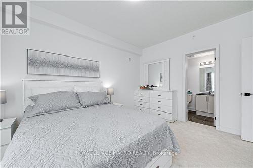 201 - 8 Culinary Lane, Barrie, ON - Indoor Photo Showing Bedroom