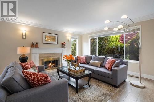 1370 14Th Street, West Vancouver, BC - Indoor Photo Showing Living Room With Fireplace